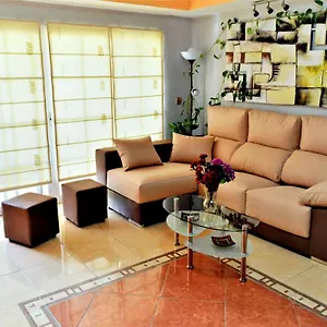 Apartamento Bonito Céntrico Y Cerca De La Playa., Málaga