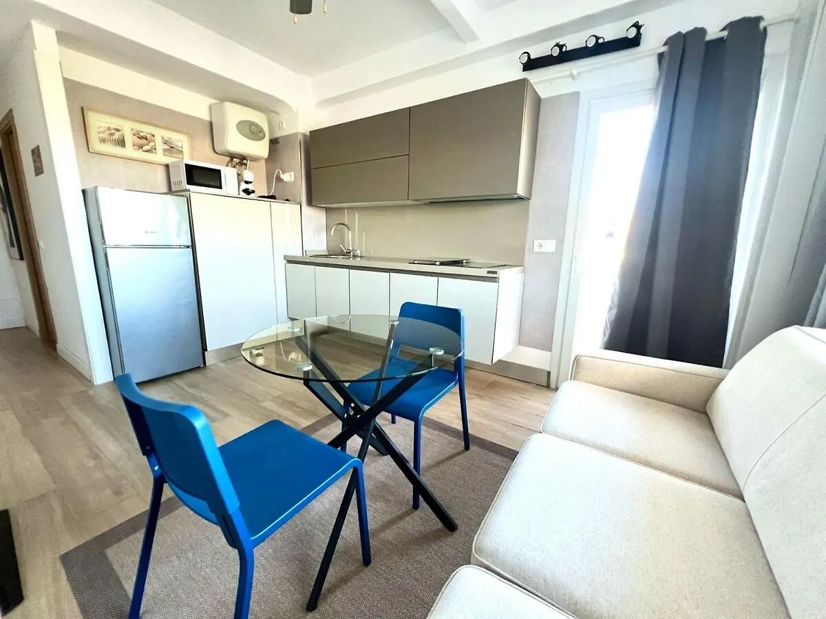 Apartamento Velazquez Aeropuerto B Malaga 0*,  Spain